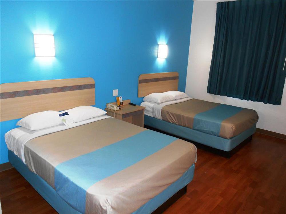 6-pharr, Tx Hotel